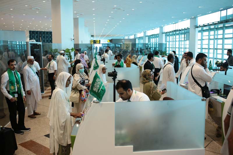 Pakistani-muslim-pilgrims-going-to-perform-hajj-from-Islamabad